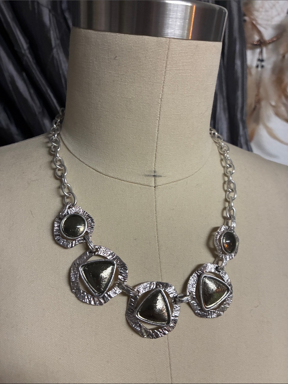 Statement Silver-Tone Geometric Necklace - Silver